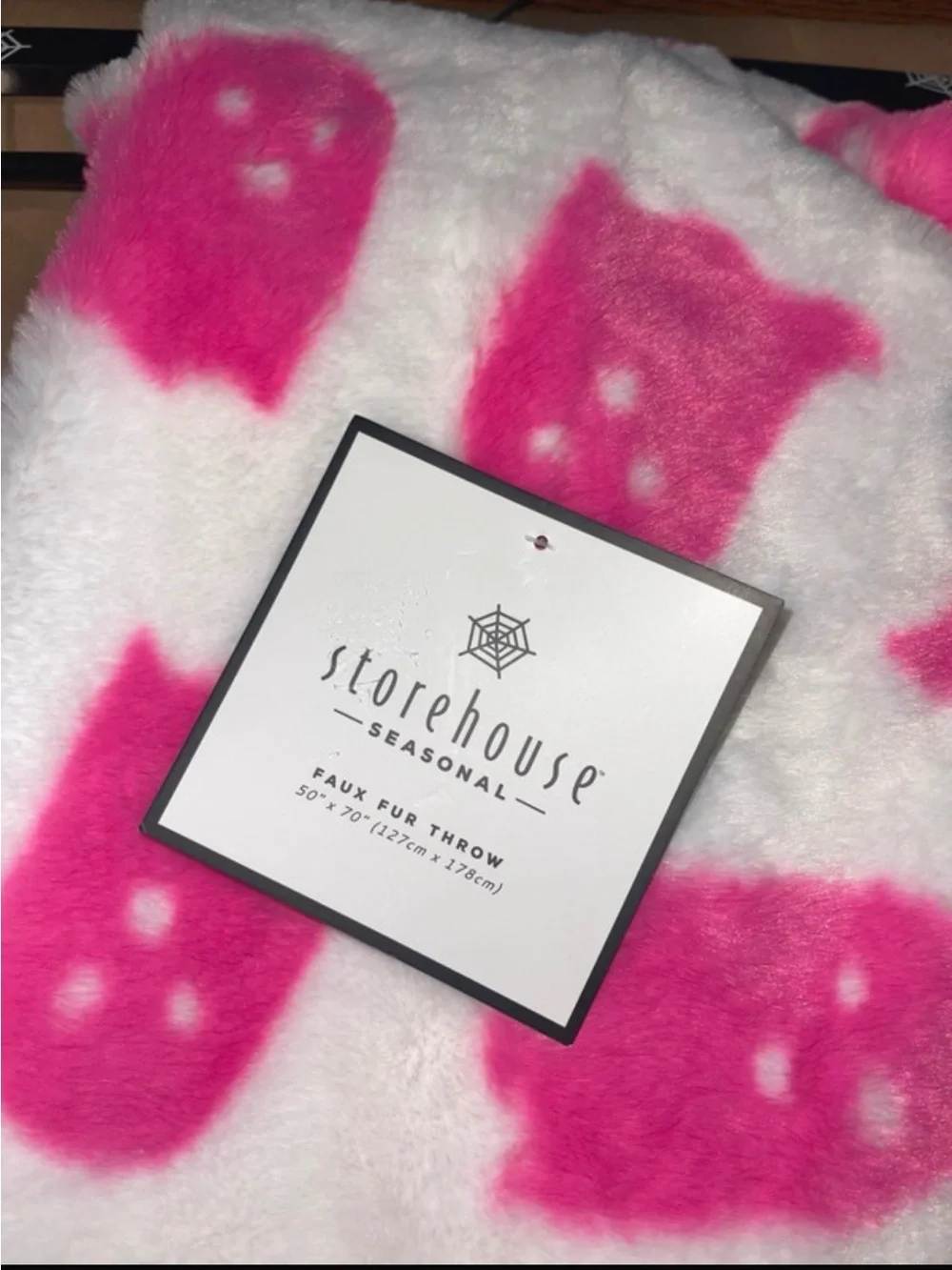 Storehouse Pink Ghost Halloween Throw 50×70 NWT